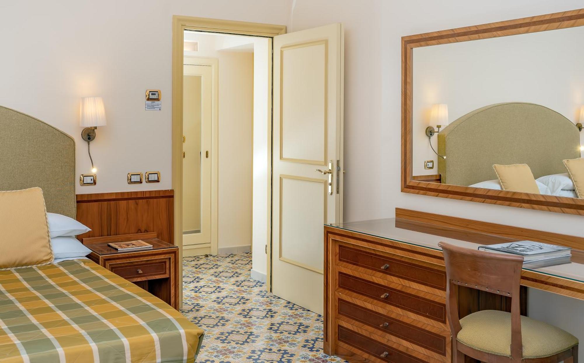 Hotel Antiche Mura Sorrento Eksteriør billede